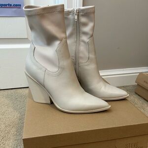 Steve Madden Women's Bone Ankle Boots